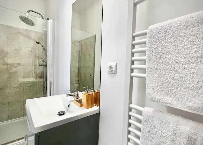 Blue Boho Boutique ブラショフ